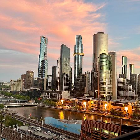Aura2107, 2 Bedroom Apartment With Balcony, Stunning Yarra River And City Views Melbourne Esterno foto