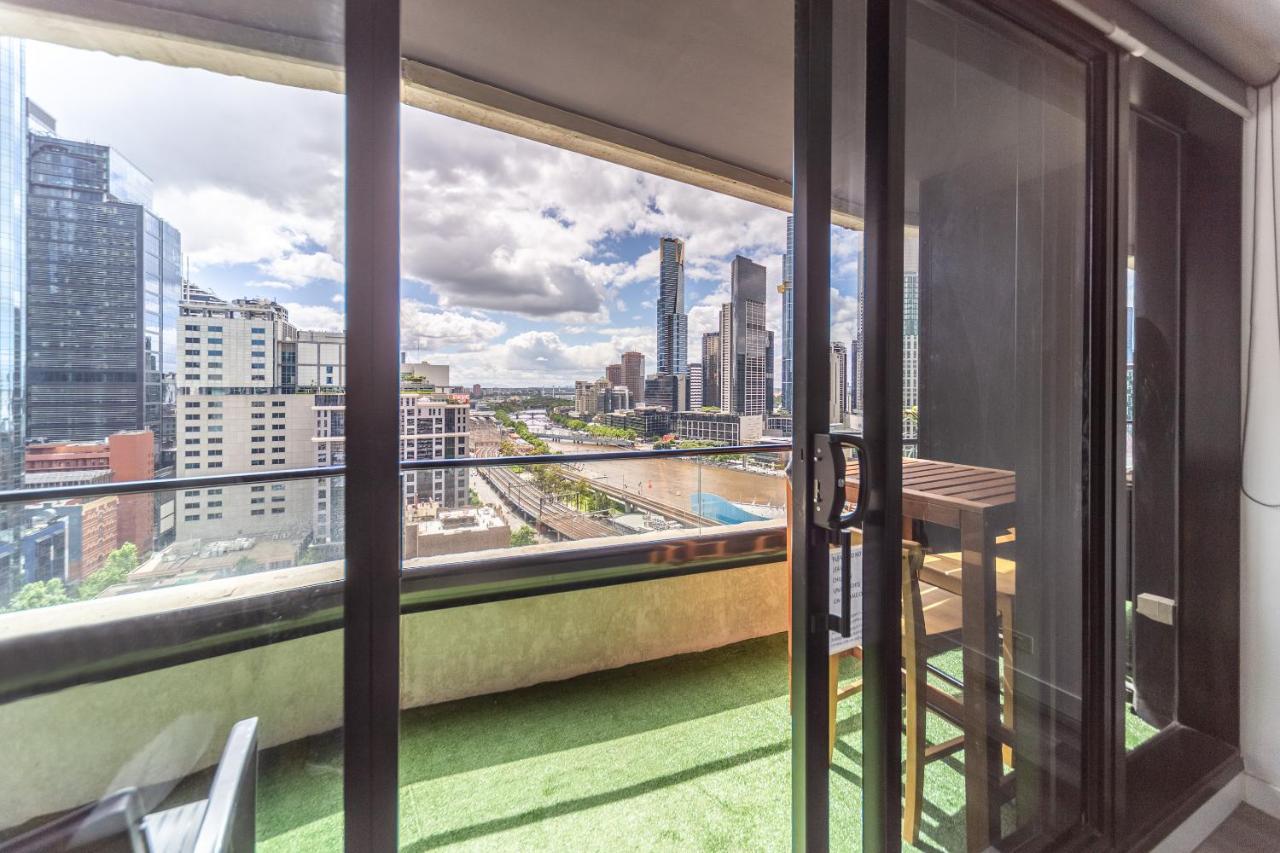 Aura2107, 2 Bedroom Apartment With Balcony, Stunning Yarra River And City Views Melbourne Esterno foto