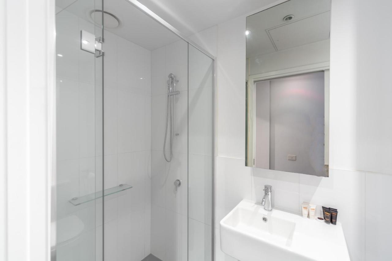 Aura2107, 2 Bedroom Apartment With Balcony, Stunning Yarra River And City Views Melbourne Esterno foto
