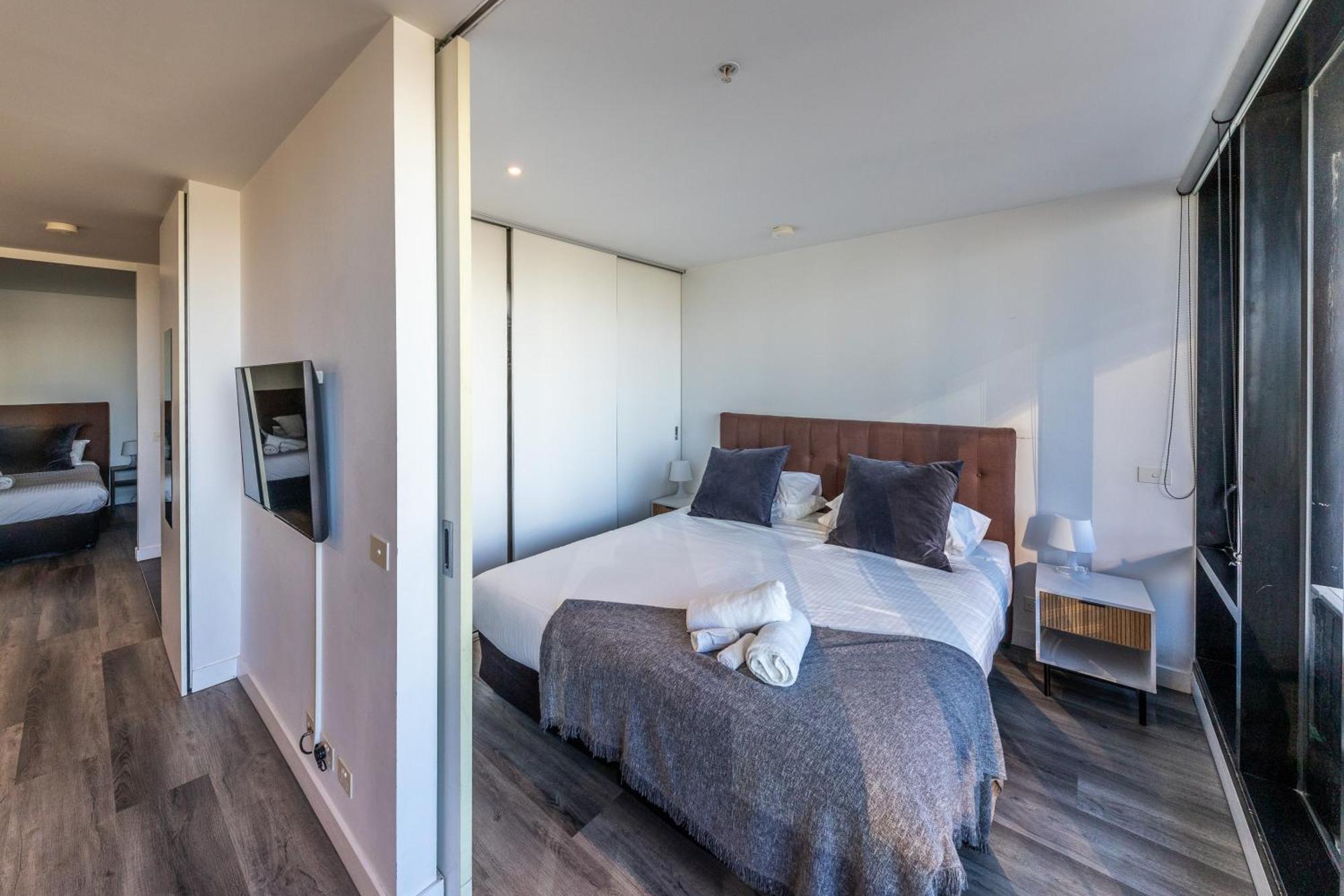 Aura2107, 2 Bedroom Apartment With Balcony, Stunning Yarra River And City Views Melbourne Esterno foto